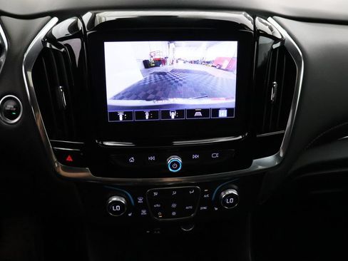 Used 2023 Chevrolet Traverse LT w/ LT Premium Package AWD/4WD image 27