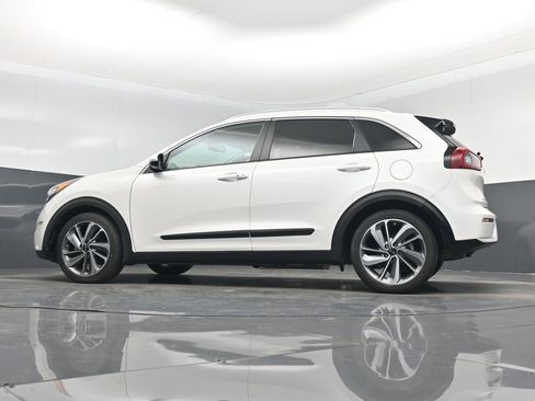 Used 2017 Kia Niro Touring image 49