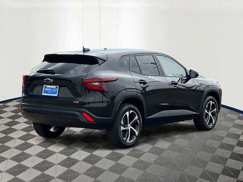 Used 2024 Chevrolet Trax RS w/ Driver Confidence Package image 5