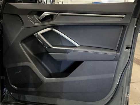 Certified 2023 Audi Q3 2.0T Premium w/ Black Optic Sport Package image 24