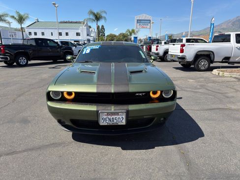 Used 2018 Dodge Challenger SXT w/ Blacktop Package image 3