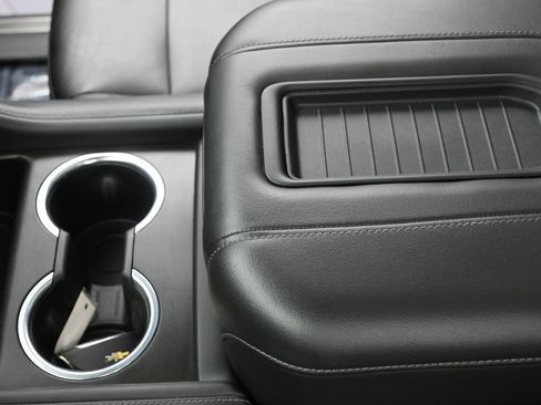 Used 2021 Chevrolet Tahoe Z71 w/ Z71 Off-Road Package image 25