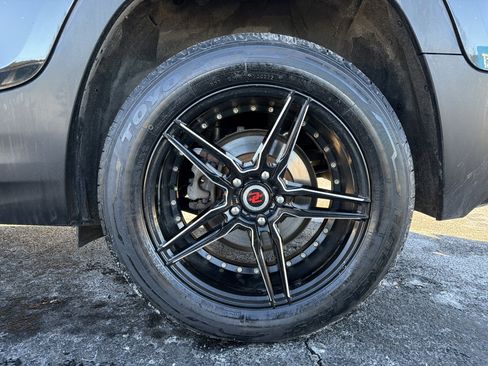 Used 2022 GMC Terrain SLE w/ Driver Convenience Package image 33