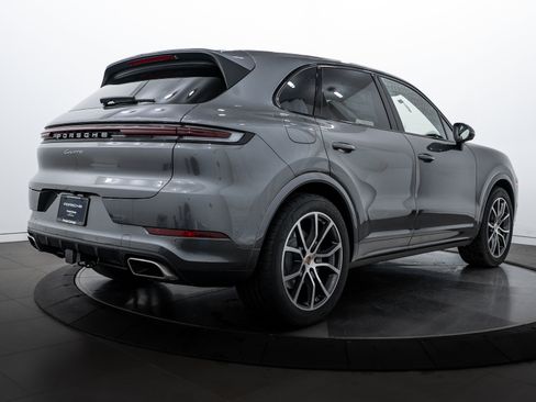 New 2026 Porsche Cayenne image 7