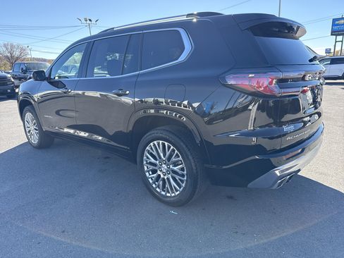 Used 2025 GMC Acadia Denali image 6