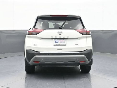 Used 2023 Nissan Rogue SV FWD image 11