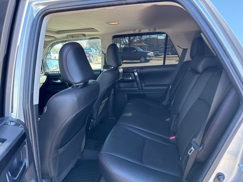 Used 2019 Toyota 4Runner TRD Off-Road Premium image 10