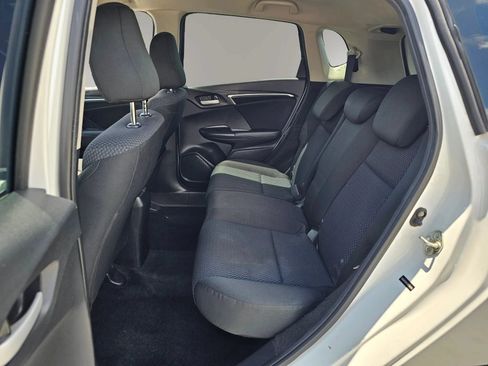 Used 2018 Honda Fit LX image 5