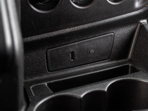 Used 2019 Ford Transit 250 130 Low Roof image 24