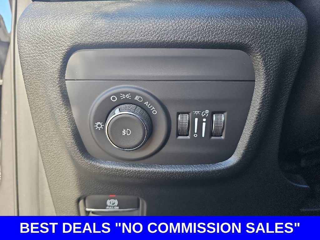 Used 2026 Jeep Grand Cherokee Limited AWD/4WD image 27