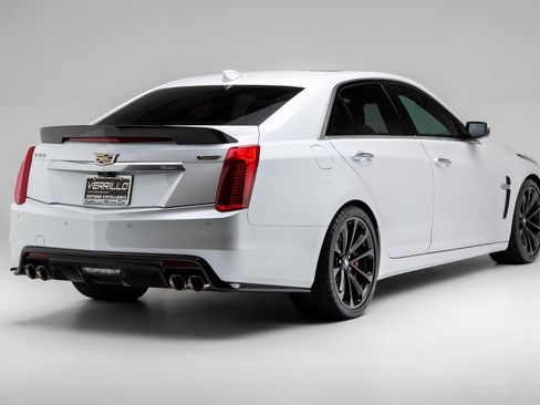 Used 2019 Cadillac CTS V w/ Carbon Fiber Package image 4