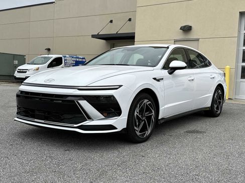 New 2026 Hyundai Sonata SEL image 3
