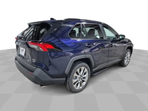 Used 2025 Toyota RAV4 XLE Premium w/ Weather Package image 9