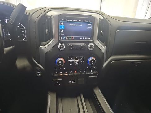 Used 2019 GMC Sierra 1500 SLT w/ SLT Premium Plus Package AWD/4WD image 17