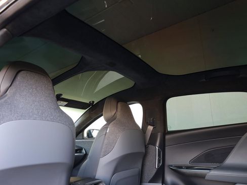 Used 2024 Lucid Air Touring AWD/4WD image 21