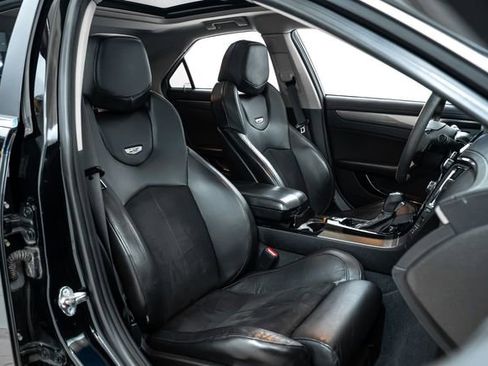 Used 2010 Cadillac CTS V image 28