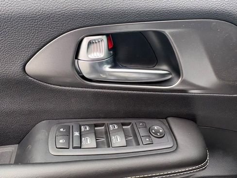 New 2026 Chrysler Voyager LX FWD image 14