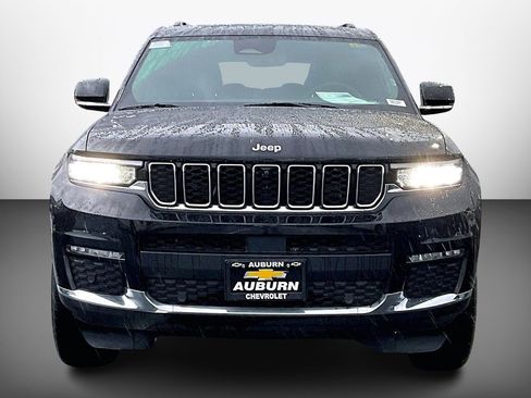 Used 2024 Jeep Grand Cherokee L Limited w/ Luxury Tech Group II image 3