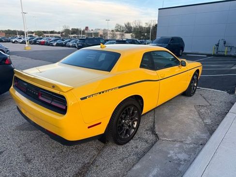 Used 2018 Dodge Challenger GT AWD/4WD image 3