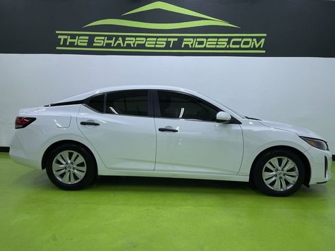 Used 2024 Nissan Sentra S image 11