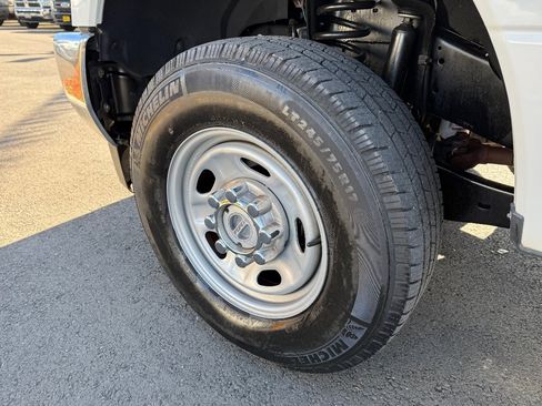 Used 2019 Ford F350 XL w/ Power Equipment Group image 25