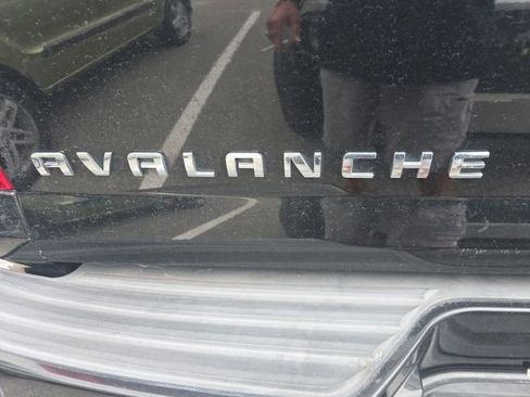 Used 2013 Chevrolet Avalanche LS RWD image 6