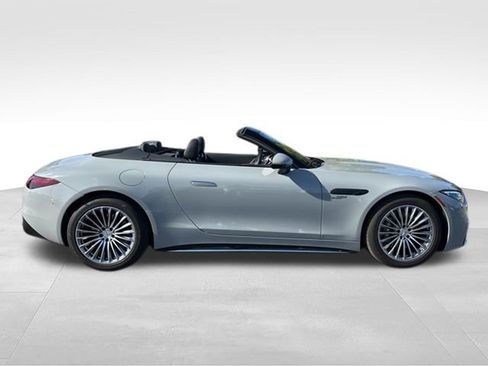Certified 2024 Mercedes-Benz SL 43 AMG w/ Driver Assistance Package image 7
