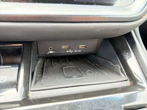 Used 2022 Subaru Outback Wilderness w/ Wilderness Package image 34