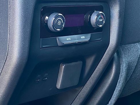 New 2026 Chevrolet Traverse LT w/ Driver Confidence Package image 21