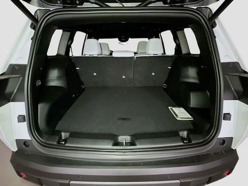 New 2026 Jeep Cherokee Limited image 29