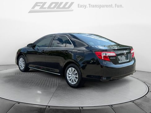 Used 2014 Toyota Camry LE FWD image 6