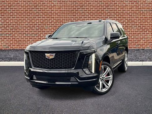 Used 2025 Cadillac Escalade Sport w/ Touring Package AWD/4WD image 1