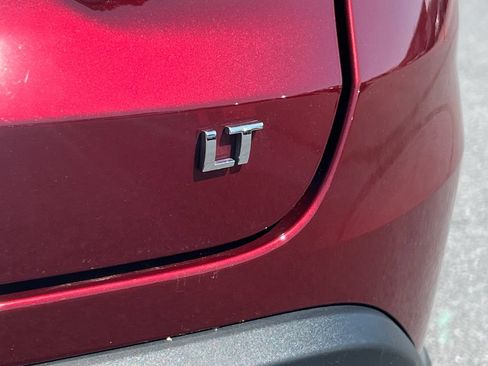 Used 2025 Chevrolet Trax LT FWD image 14