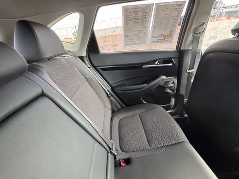 Used 2025 Kia Seltos S image 36