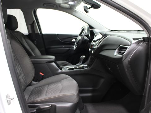 Used 2020 Chevrolet Equinox LT FWD image 26