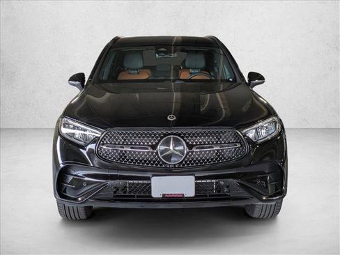 Certified 2025 Mercedes-Benz GLC 300 image 5