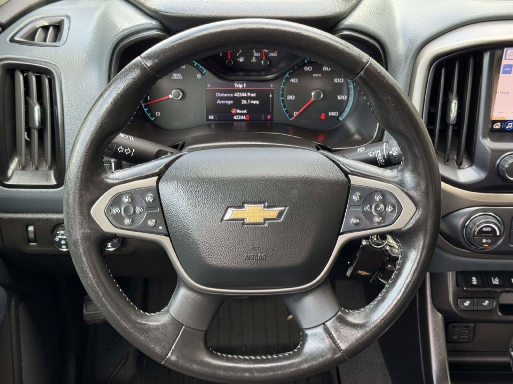 Used 2022 Chevrolet Colorado Z71 w/ Z71 Midnight Edition AWD/4WD image 11