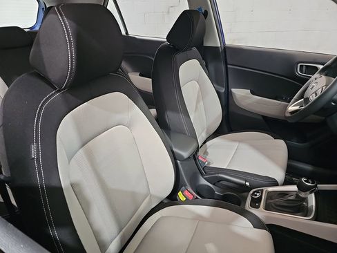 New 2026 Hyundai Venue SEL FWD image 10
