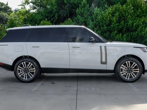 New 2026 Land Rover Range Rover Long Wheelbase SE AWD/4WD image 10