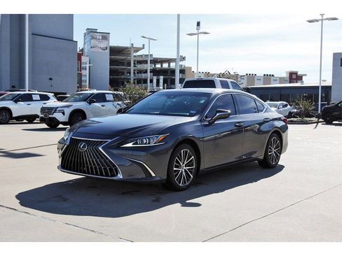 Used 2022 Lexus ES 350 w/ Premium Package image 2