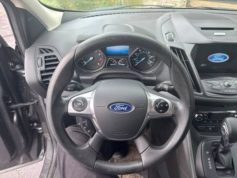 Used 2016 Ford Escape SE w/ Equipment Group 201A AWD/4WD image 12