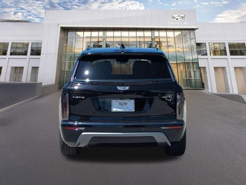 Used 2026 Cadillac Vistiq Sport w/ LPO, Floor Liner Package AWD/4WD image 4