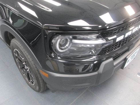 Used 2025 Ford Bronco Sport Outer Banks w/ Outer Banks Tech Package+ AWD/4WD image 9