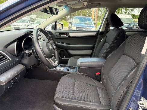 Used 2019 Subaru Outback 2.5i Premium w/ Protection Package #1 AWD/4WD image 10