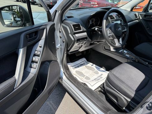 Used 2018 Subaru Forester 2.5i w/ Alloy Wheel Package image 17