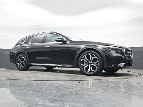 Used 2025 Mercedes-Benz E 450 4MATIC All-Terrain Wagon w/ Leather Package image 44