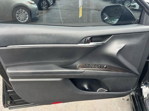Used 2023 Toyota Camry SE FWD image 21