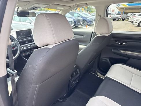Used 2024 Honda CR-V EX image 27