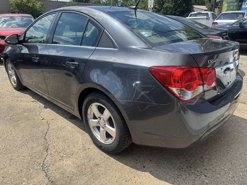 Used 2013 Chevrolet Cruze LT FWD image 4