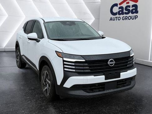 Certified 2025 Nissan Kicks SV image 1